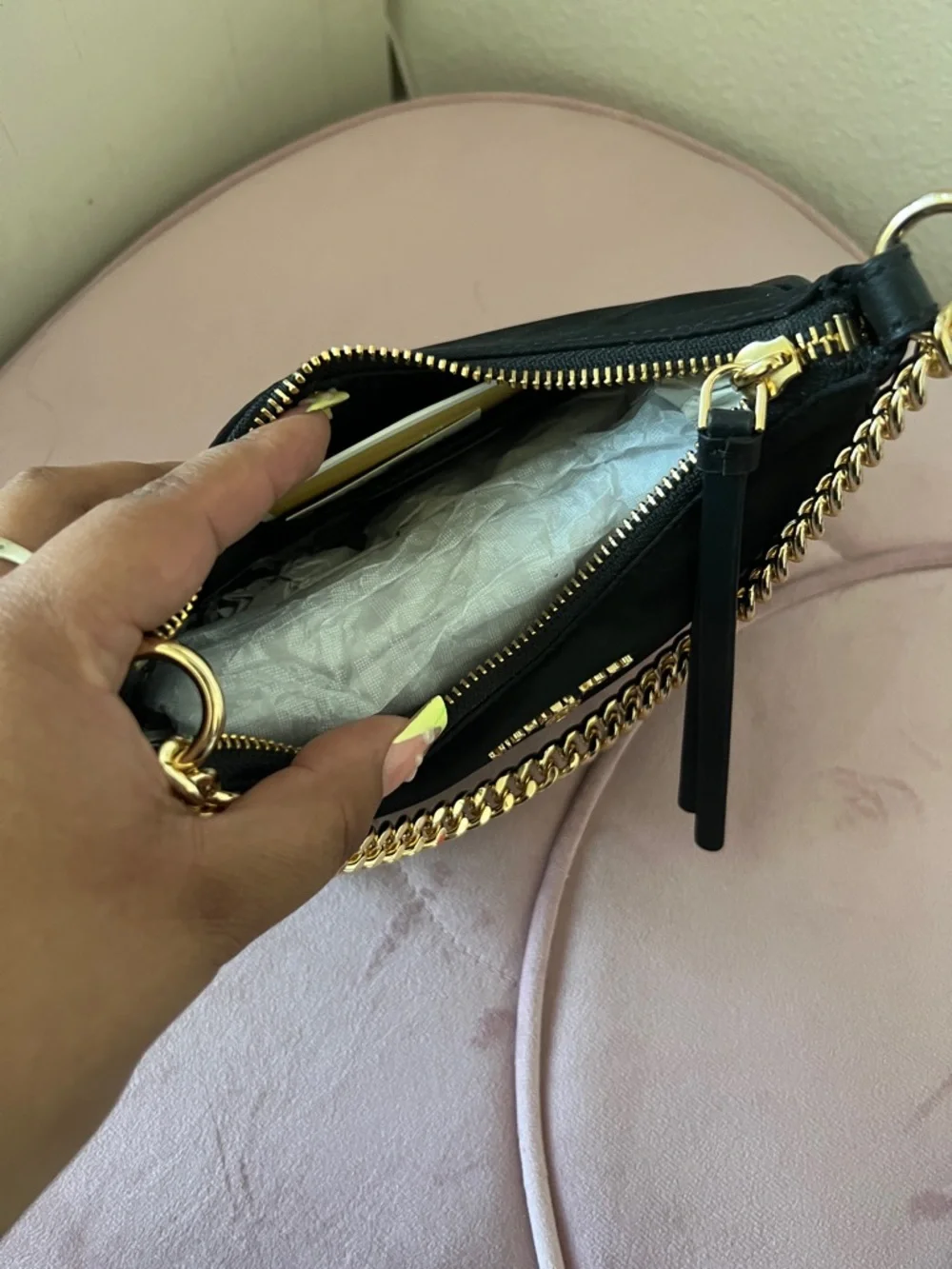 Michael Kors Black Mini Shoulder Bag with Gold Chain - Picture 4 of 4